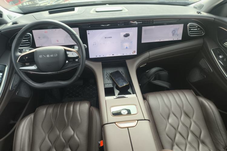 Used EXEED Lanyue 2023 400T Four-Wheel Drive Star Prestige Edition 6 Seats Interior 2