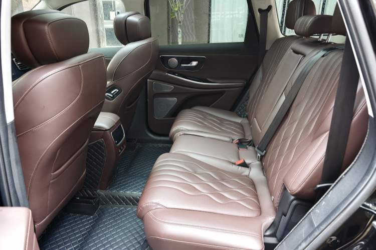 Used EXEED Lanyue 2023 400T Four-Wheel Drive StarRui Edition 7 Seats Interior 2