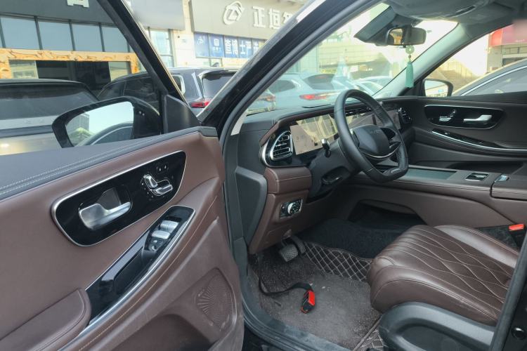 Used EXEED Lanyue 2023 400T Two-Wheel Drive Starry Edition 7-Seater Interior 3