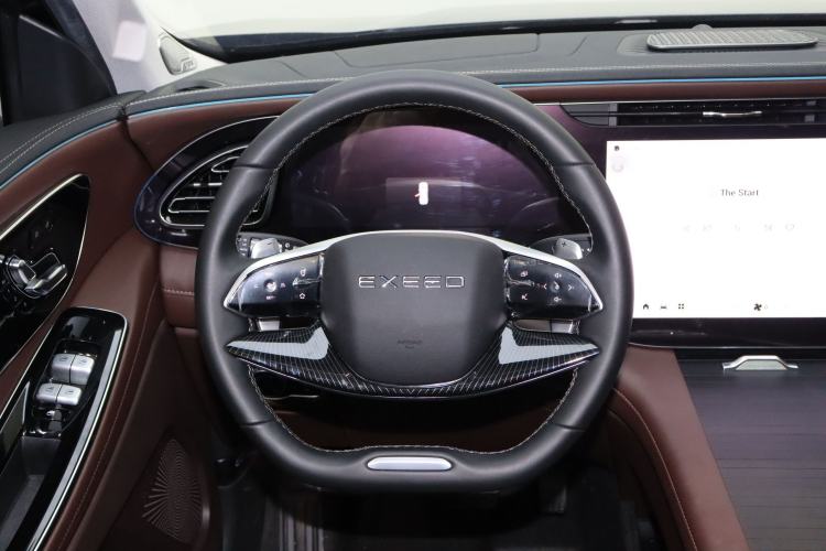 Used EXEED Lanyue 2023 400T Four-Wheel Drive Starry Edition 7-Seater Interior 5
