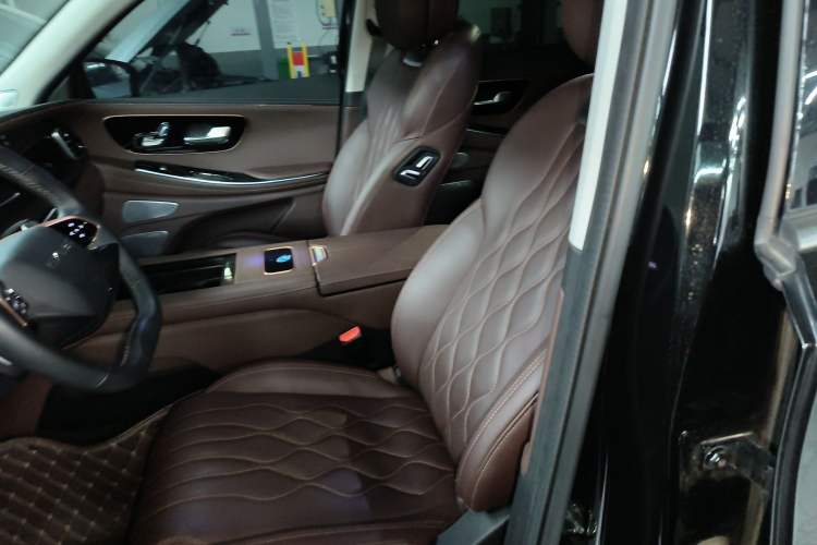 Used EXEED Lanyue 2023 400T Four-Wheel Drive Star Prestige Edition 6 Seats Left Front Seat