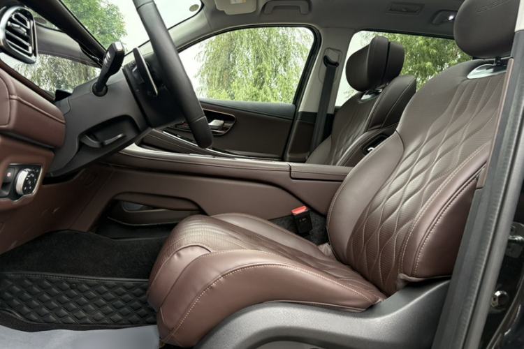 Used EXEED Lanyue 2023 400T Four-Wheel Drive Star Prestige Edition 6 Seats Left Front Seat