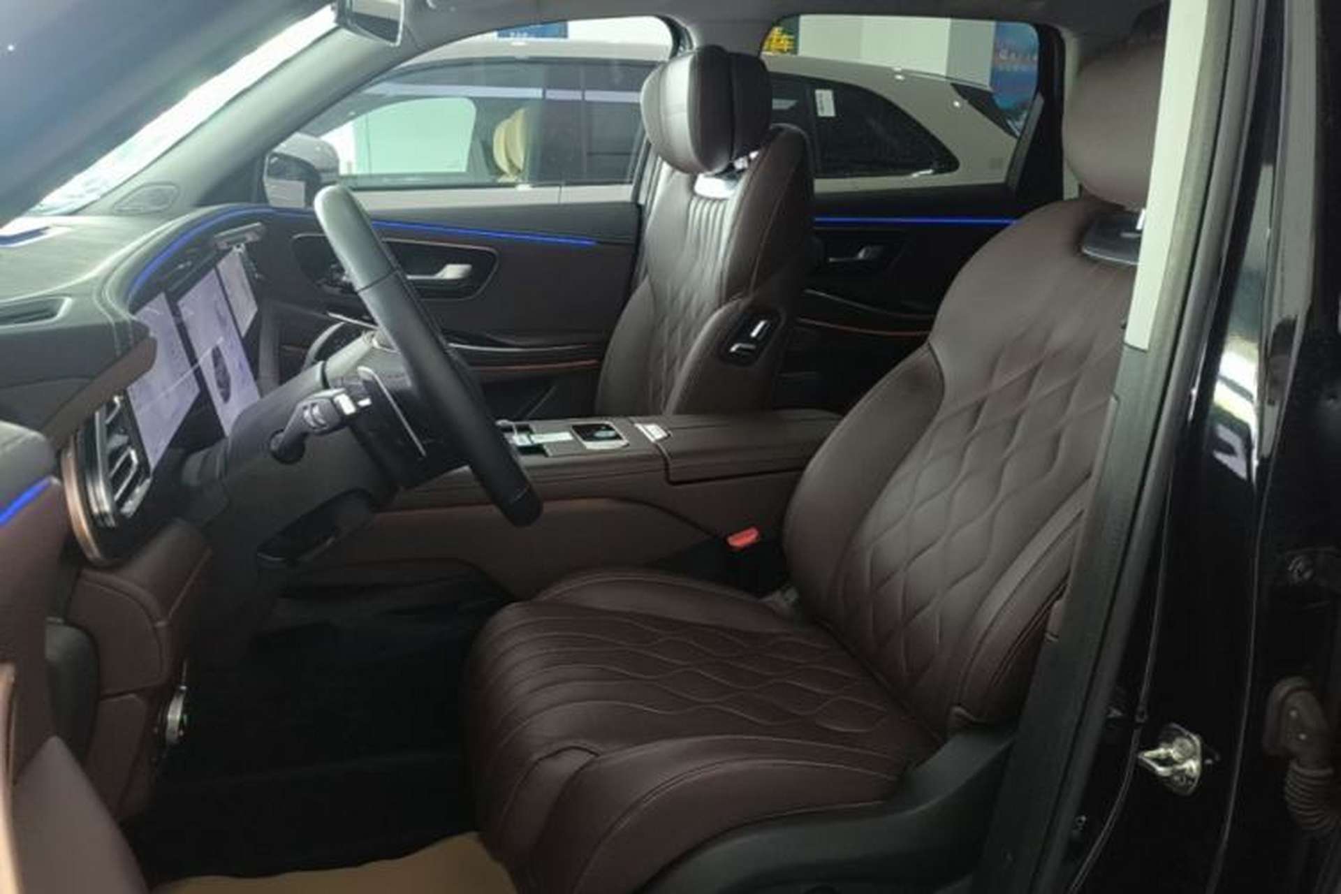 Used EXEED Lanyue 2023 400T Four-Wheel Drive Star Prestige Edition 6 Seats Left Front Seat