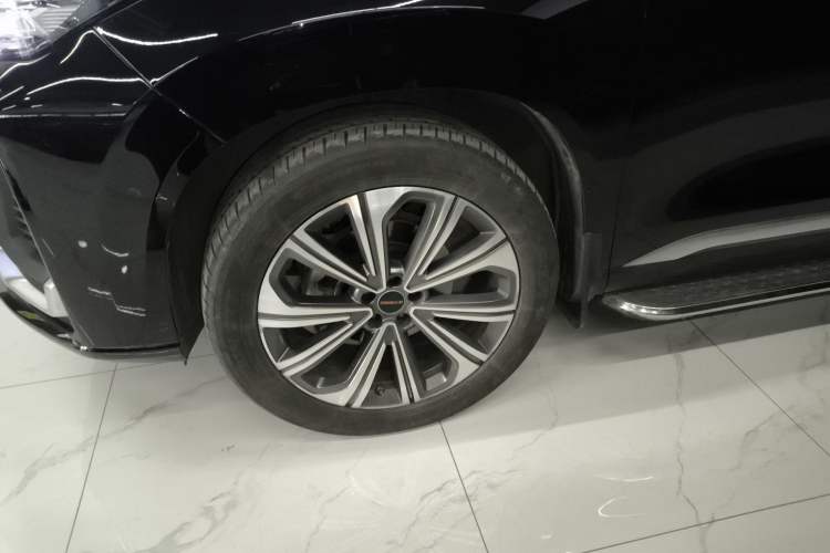Used EXEED Lanyue 2023 400T Two-Wheel Drive Starry Edition 7-Seater Left Front Wheel Hub
