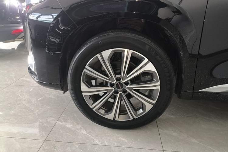 Used EXEED Lanyue 2023 400T Four-Wheel Drive Star Prestige Edition 6 Seats Left Front Wheel Hub