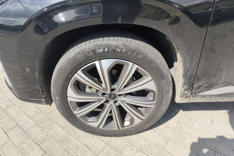 Used EXEED Lanyue 2023 400T Four-Wheel Drive Star Prestige Edition 6 Seats Left Front Wheel Hub