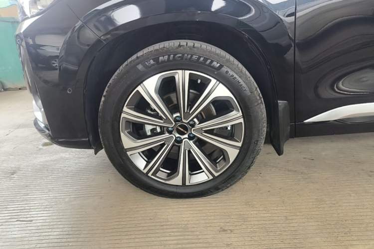Used EXEED Lanyue 2023 400T Four-Wheel Drive Star Prestige Edition 6 Seats Left Front Wheel Hub