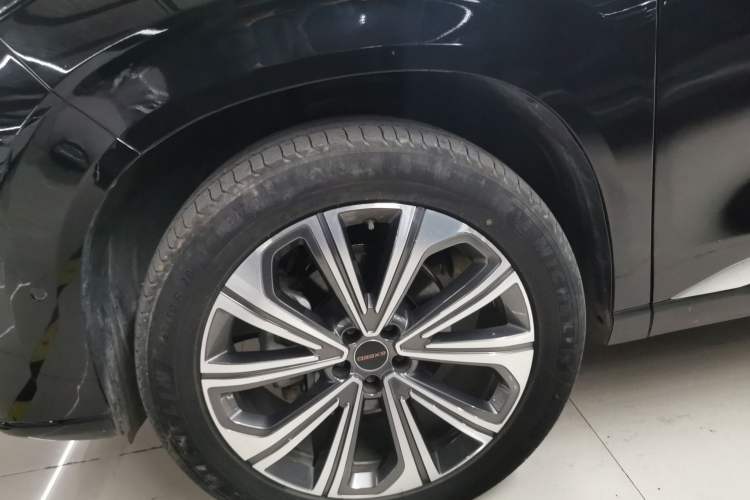 Used EXEED Lanyue 2023 400T Four-Wheel Drive Star Prestige Edition 6 Seats Left Front Wheel Hub