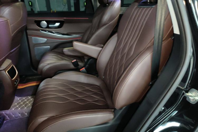 Used EXEED Lanyue 2023 400T Four-Wheel Drive Star Prestige Edition 6 Seats Left Rear Seat