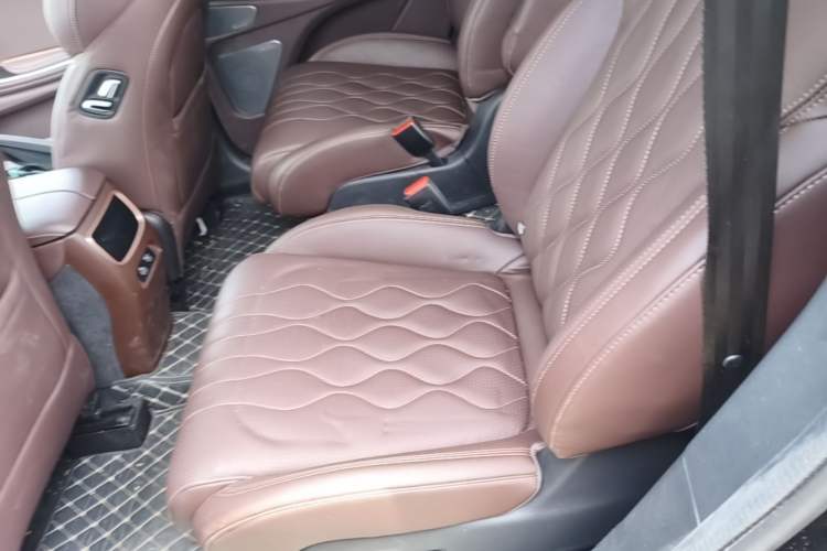 Used EXEED Lanyue 2023 400T Four-Wheel Drive Star Prestige Edition 6 Seats Left Rear Seat