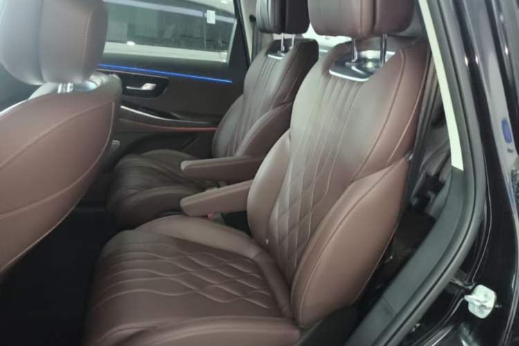 Used EXEED Lanyue 2023 400T Four-Wheel Drive Star Prestige Edition 6 Seats Left Rear Seat