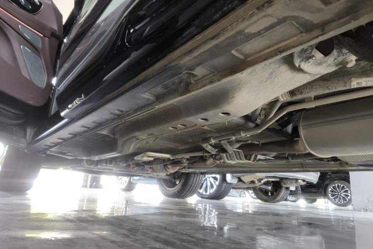 Used EXEED Lanyue 2023 400T Four-Wheel Drive Star Prestige 7-Seater Left Side Sill