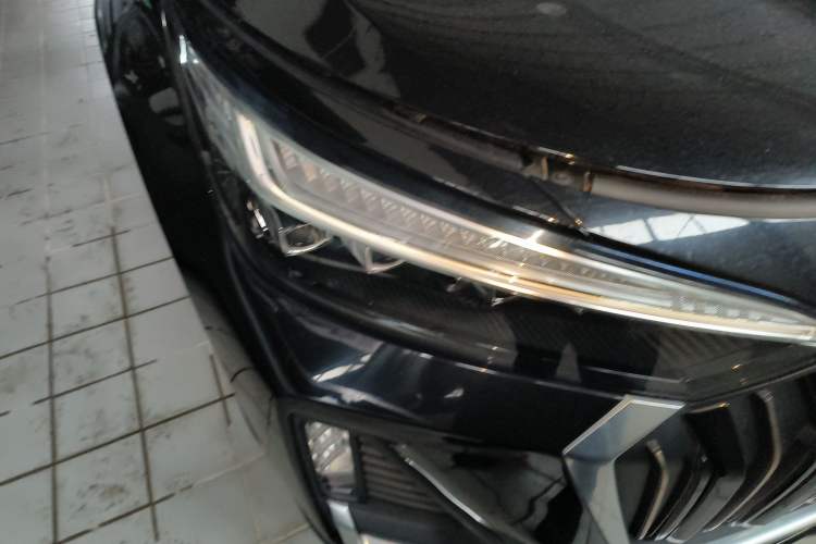Used EXEED Lanyue 2023 400T Four-Wheel Drive Star Prestige Edition 6 Seats Right Front Headlight