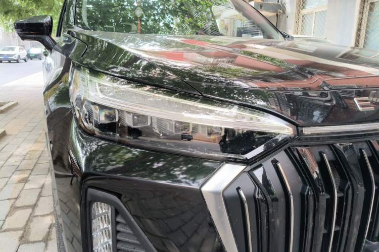 Used EXEED Lanyue 2023 400T Two-Wheel Drive Starry Edition 7-Seater Right Front Headlight