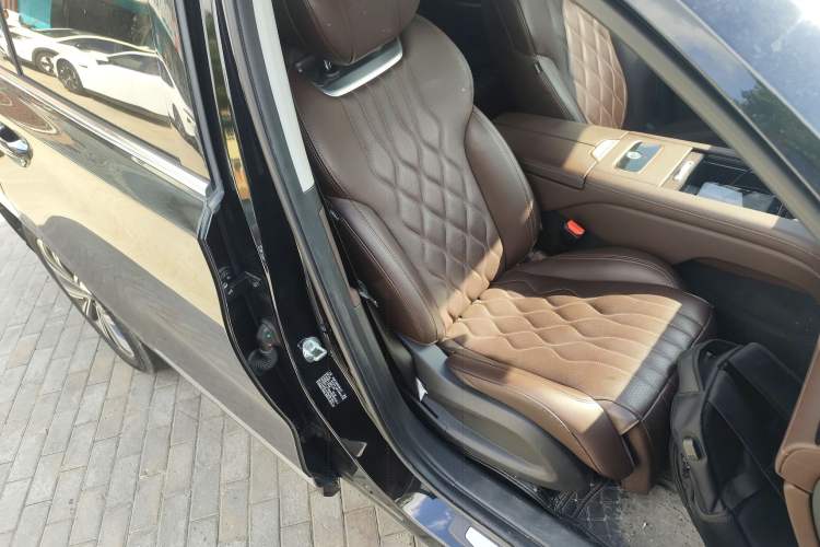 Used EXEED Lanyue 2023 400T Four-Wheel Drive Star Prestige Edition 6 Seats Right Front Seat