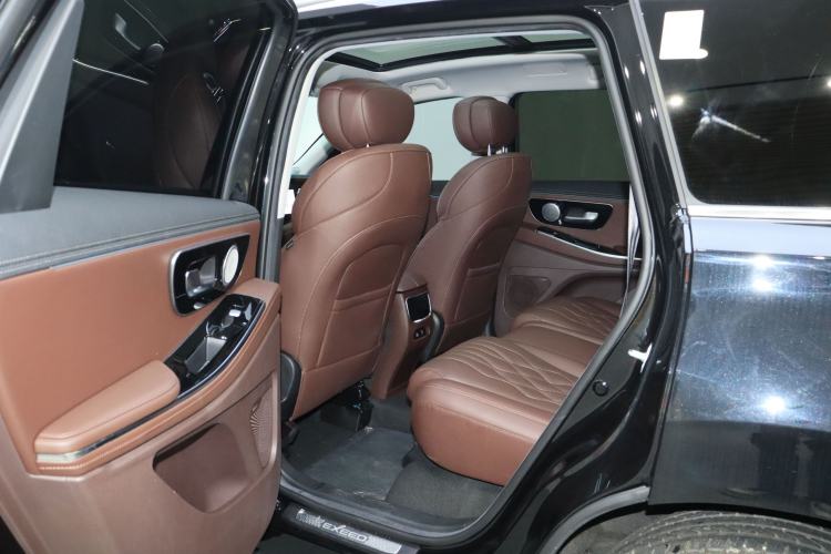 Used EXEED Lanyue 2023 400T Four-Wheel Drive Starry Edition 7-Seater Right Front Seat
