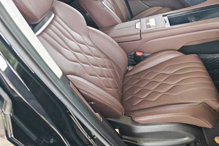 Used EXEED Lanyue 2023 400T Four-Wheel Drive Star Prestige Edition 6 Seats Right Front Seat