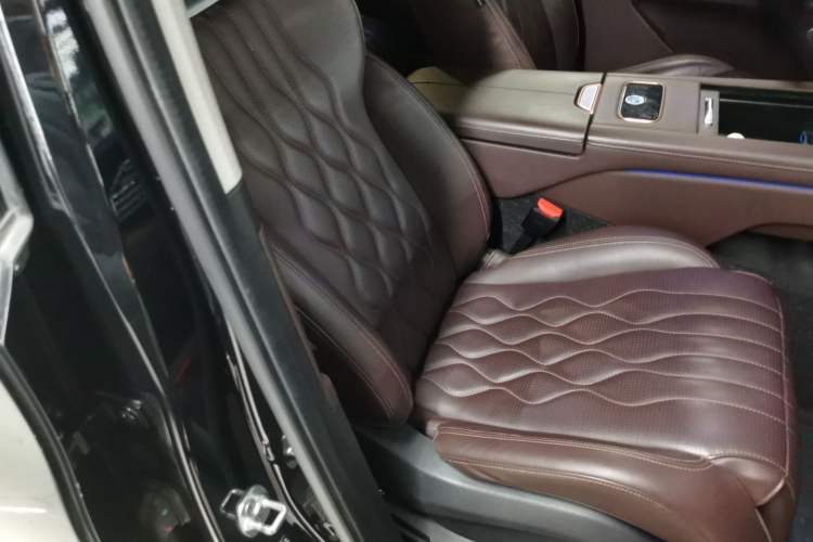 Used EXEED Lanyue 2023 400T Four-Wheel Drive Star Prestige Edition 6 Seats Right Front Seat