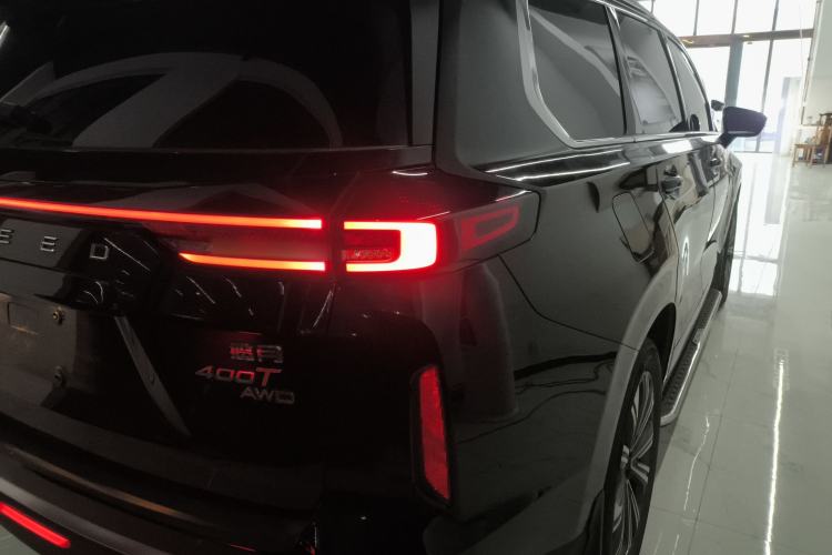 Used EXEED Lanyue 2023 400T Two-Wheel Drive Starry Edition 7-Seater Right Rear Taillight