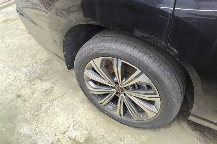 Used EXEED Lanyue 2023 400T Four-Wheel Drive Star Prestige Edition 6 Seats Right Rear Wheel Hub