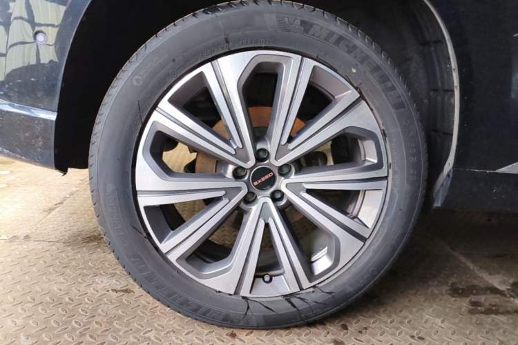 Used EXEED Lanyue 2023 400T Four-Wheel Drive Star Prestige 7-Seater Right Rear Wheel Hub