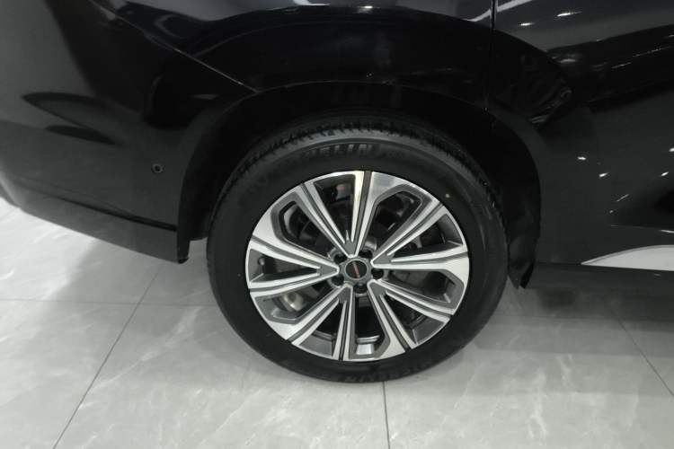 Used EXEED Lanyue 2023 400T Four-Wheel Drive Star Prestige 7-Seater Right Rear Wheel Hub