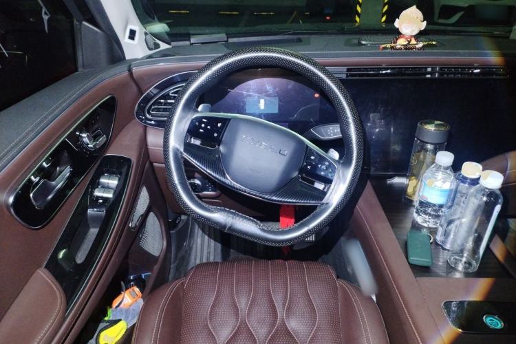 Used EXEED Lanyue 2023 400T Four-Wheel Drive StarRui Edition 7 Seats Steering Wheel
