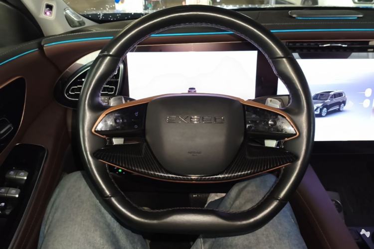 Used EXEED Lanyue 2023 400T Four-Wheel Drive Star Prestige 7-Seater Steering Wheel