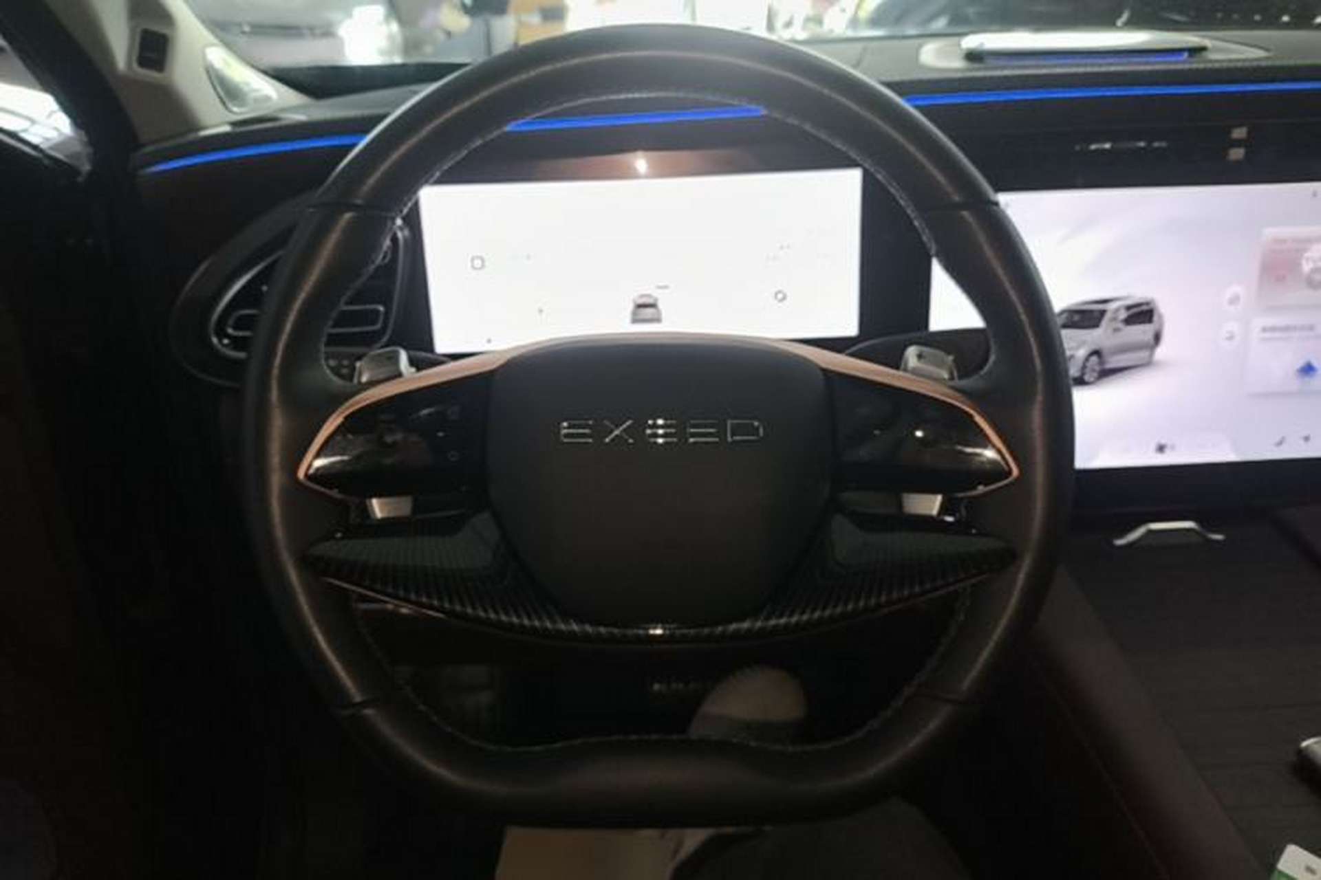 Used EXEED Lanyue 2023 400T Four-Wheel Drive Star Prestige Edition 6 Seats Steering Wheel