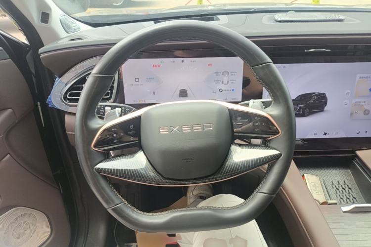 Used EXEED Lanyue 2023 400T Four-Wheel Drive Star Prestige Edition 6 Seats Steering Wheel