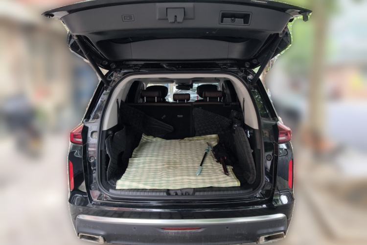 Used EXEED Lanyue 2023 400T Two-Wheel Drive Starry Edition 7-Seater Trunk