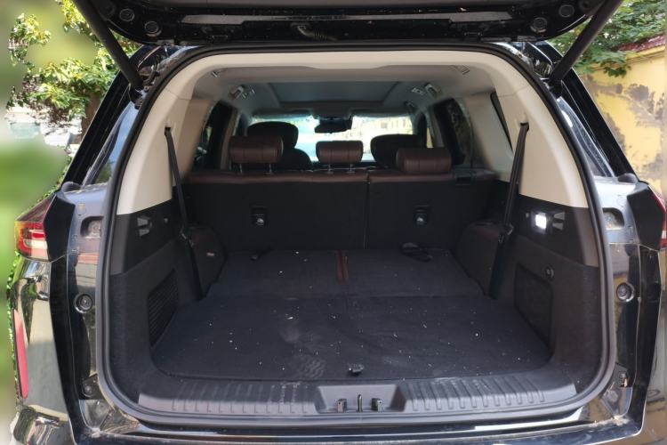 Used EXEED Lanyue 2023 400T Two-Wheel Drive Starry Edition 7-Seater Trunk