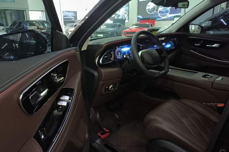 Used EXEED Lanyue 2023 400T Two-Wheel Drive Starry Edition 7-Seater Driver Seat
