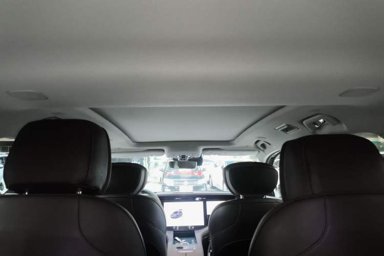 Used EXEED Lanyue 2023 400T Four-Wheel Drive Star Prestige Edition 6 Seats Headliner