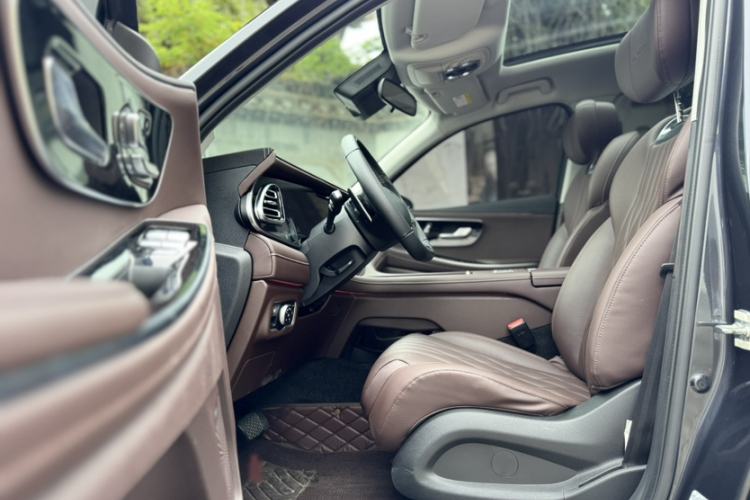 Used EXEED Lanyue 2023 400T Four-Wheel Drive Starry Edition 7-Seater Interior 3