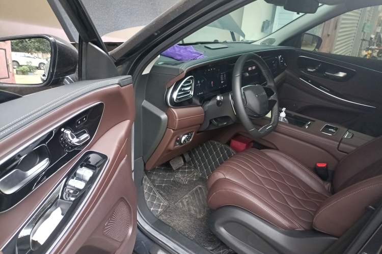 Used EXEED Lanyue 2023 400T Four-Wheel Drive Starry Edition 7-Seater Interior 3