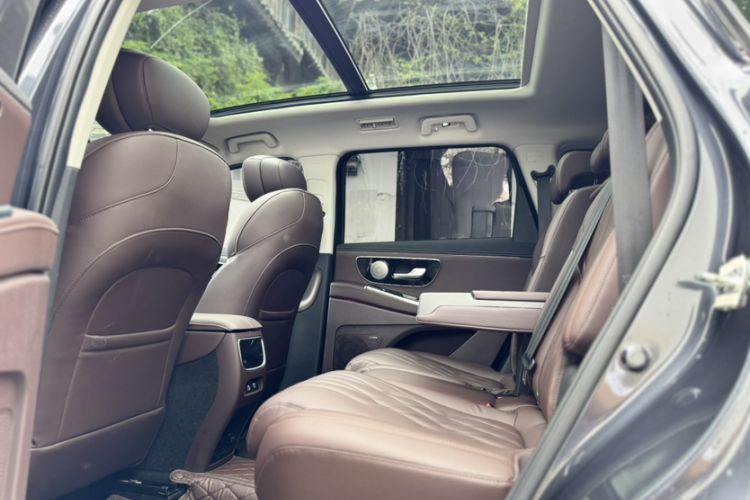 Used EXEED Lanyue 2023 400T Four-Wheel Drive Starry Edition 7-Seater Interior 5