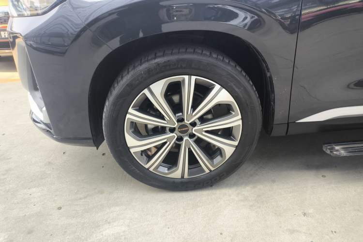 Used EXEED Lanyue 2023 400T Four-Wheel Drive Starry Edition 7-Seater Left Front Wheel Hub