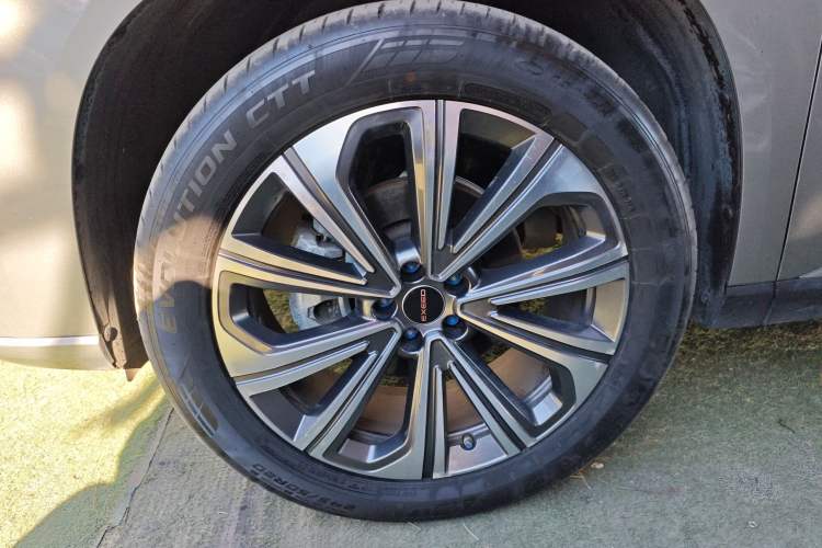 Used EXEED Lanyue 2023 400T Four-Wheel Drive Starry Edition 7-Seater Left Front Wheel Hub