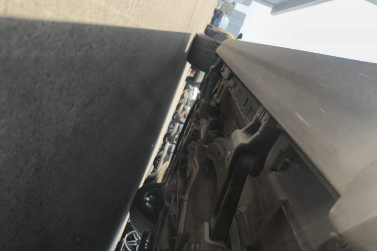 Used EXEED Lanyue 2023 400T Four-Wheel Drive Starry Edition 7-Seater Left Side Sill