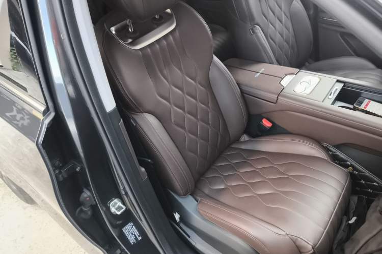 Used EXEED Lanyue 2023 400T Four-Wheel Drive Star Prestige Edition 6 Seats Right Front Seat