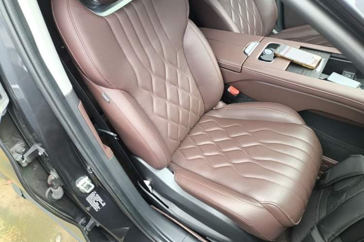 Used EXEED Lanyue 2023 400T Four-Wheel Drive Starry Edition 7-Seater Right Front Seat