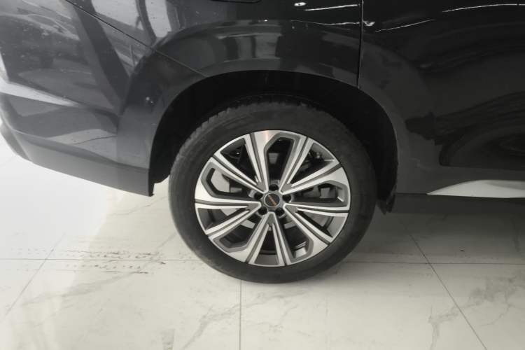 Used EXEED Lanyue 2023 400T Two-Wheel Drive Starry Edition 7-Seater Right Rear Wheel Hub