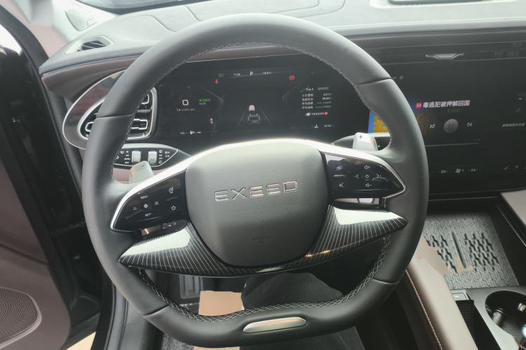 Used EXEED Lanyue 2023 400T Four-Wheel Drive Starry Edition 7-Seater Steering Wheel