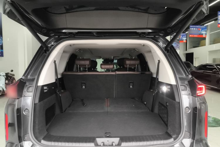 Used EXEED Lanyue 2023 400T Two-Wheel Drive Starry Edition 7-Seater Trunk