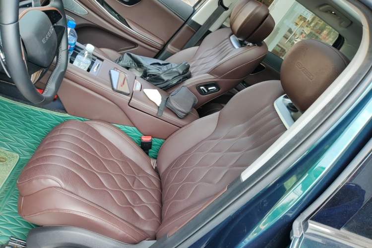 Used EXEED Lanyue 2023 400T Four-Wheel Drive Star Prestige Edition 6 Seats Left Front Seat