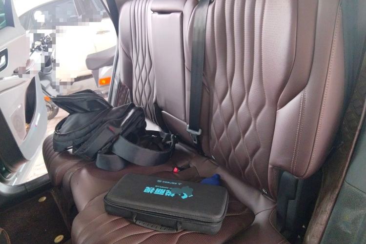 Used EXEED Lanyue 2023 400T Two-Wheel Drive Starry Edition 7-Seater Left Rear Seat