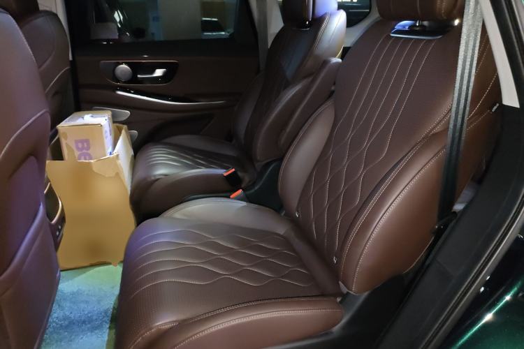 Used EXEED Lanyue 2023 400T Four-Wheel Drive Star Prestige Edition 6 Seats Left Rear Seat