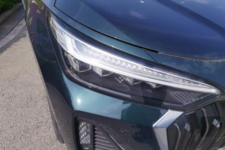 Used EXEED Lanyue 2023 400T Four-Wheel Drive Star Prestige Edition 6 Seats Right Front Headlight