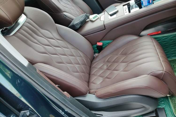 Used EXEED Lanyue 2023 400T Four-Wheel Drive Star Prestige Edition 6 Seats Right Front Seat